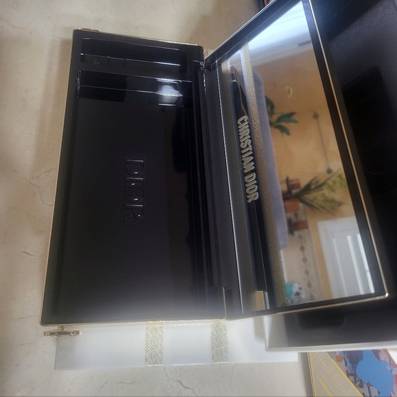 New Christian Dior Minaudiere Gold Clutch - Picture 6 of 9